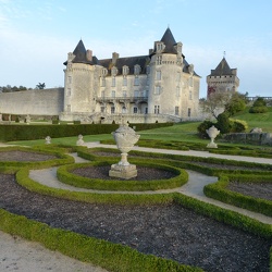 parc du chateau de la Roche Courbon a St Porchaire